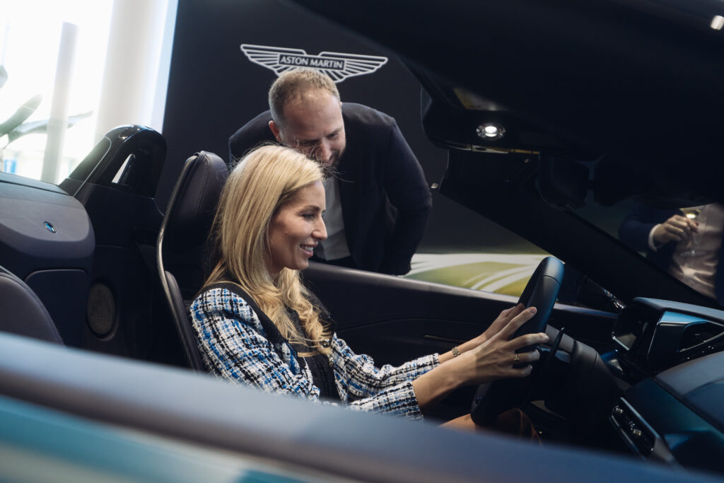 Nový Aston Martin Vantage Roadster v Praze