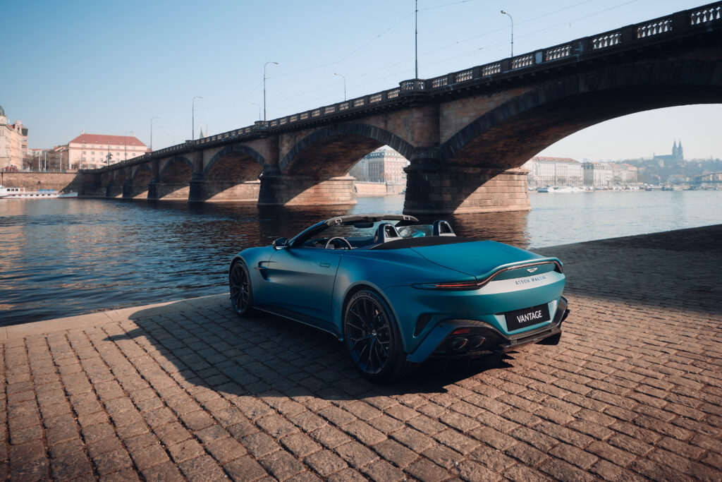 Aston Martin Vantage Roadster