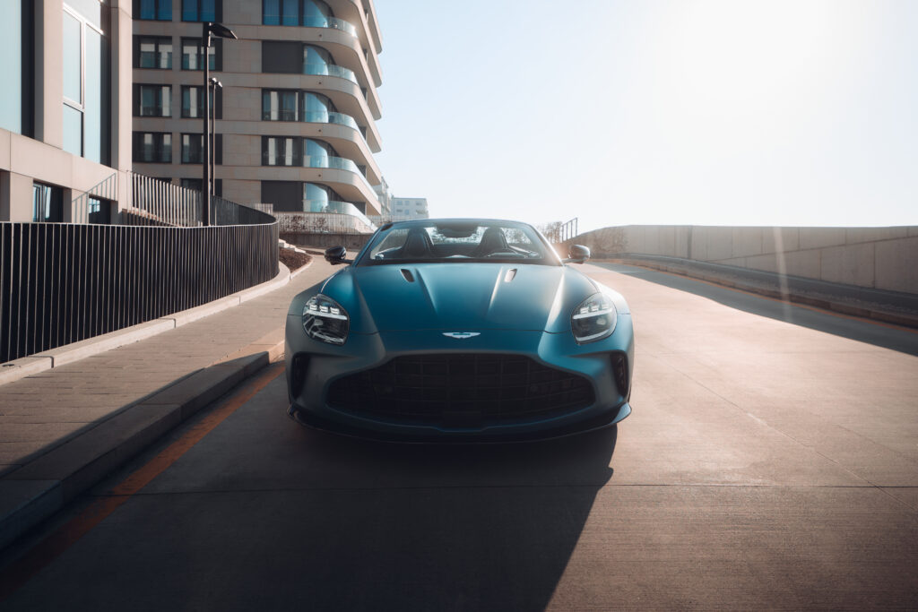 Nový Aston Martin Vantage Roadster v Praze
