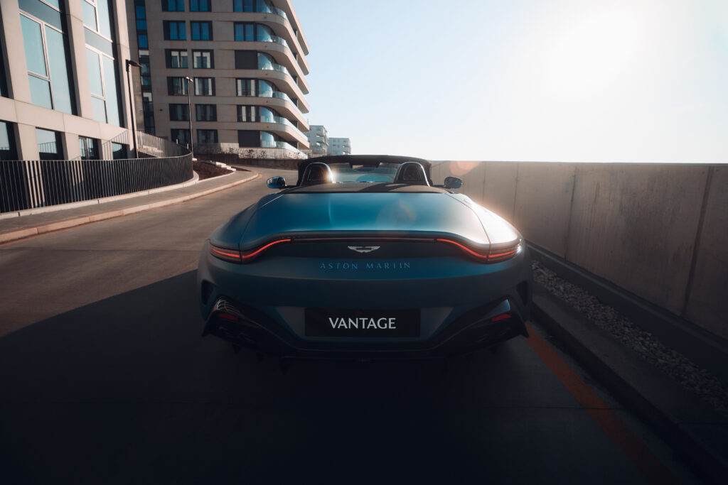 Nový Aston Martin Vantage Roadster v Praze