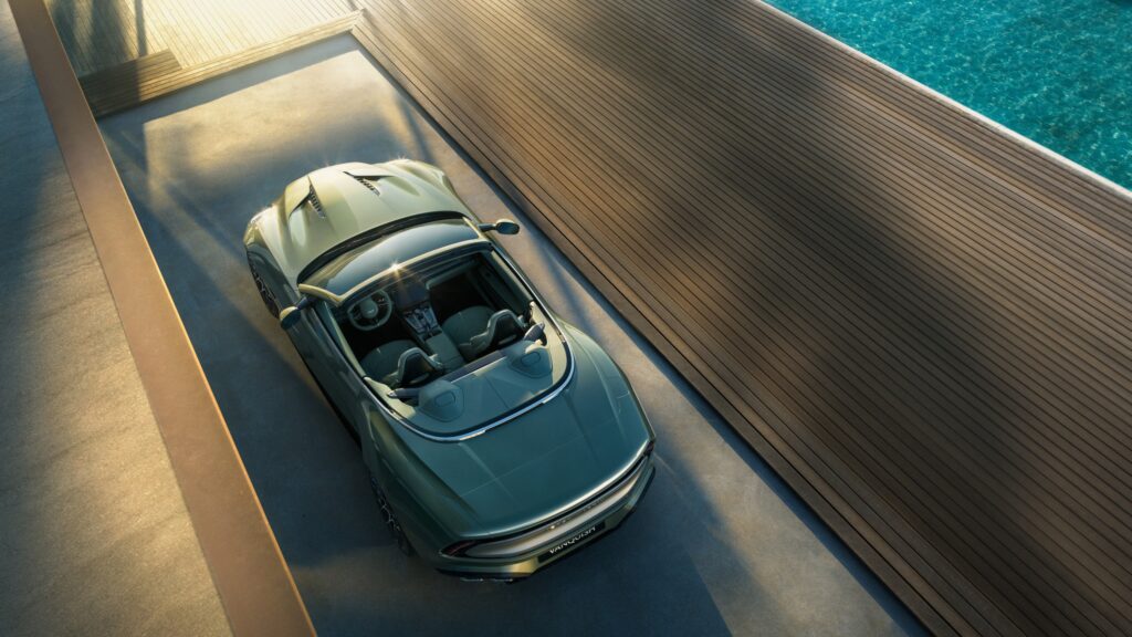 ASTON MARTIN VANQUISH VOLANTE