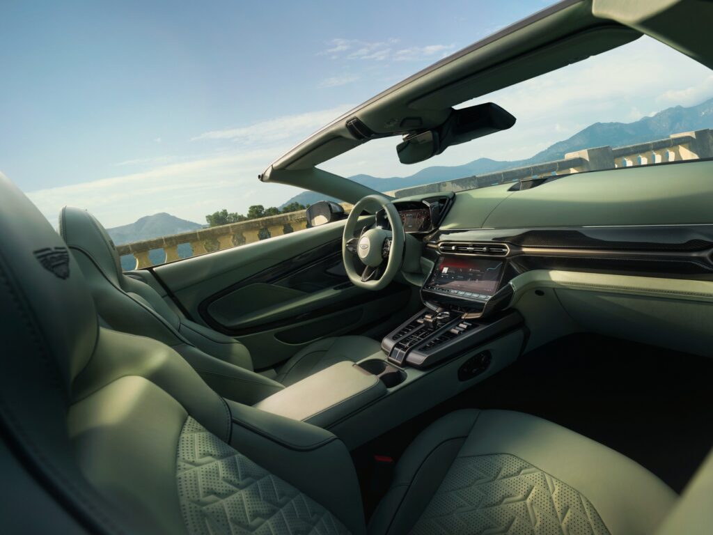 ASTON MARTIN VANQUISH VOLANTE