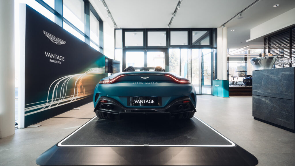 Nový Aston Martin Vantage Roadster v Praze