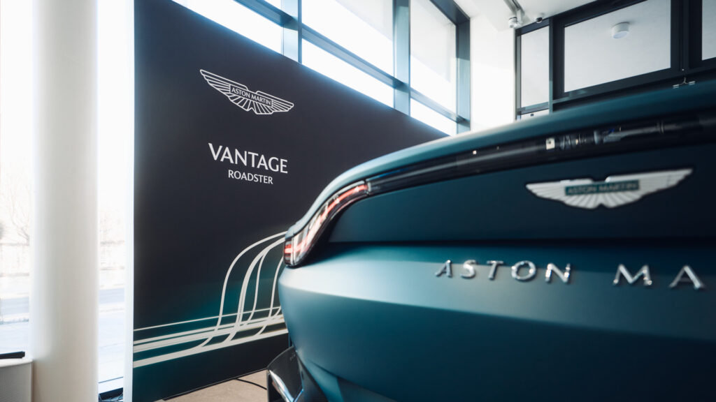 Nový Aston Martin Vantage Roadster v Praze