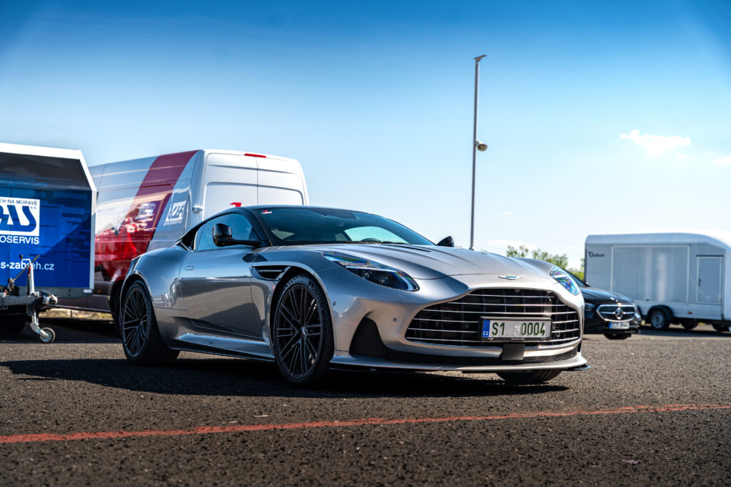Aston Martin Prague Experience. 12.5.2025, Trackday Most