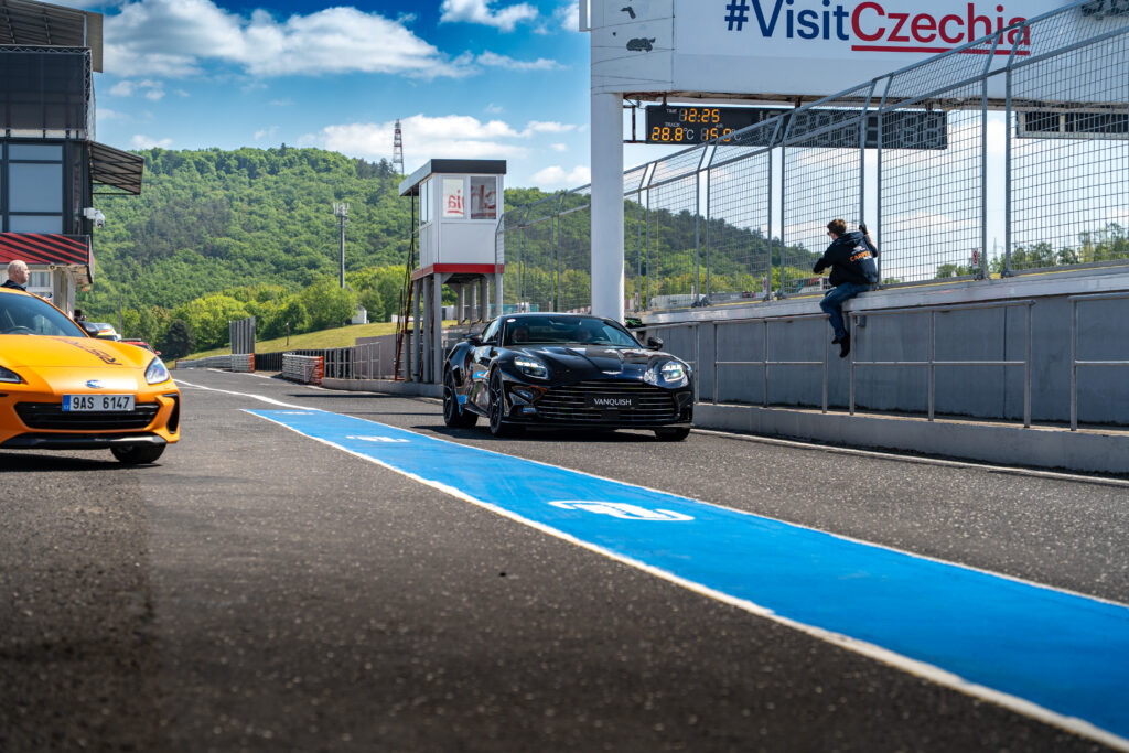 Aston Martin Prague Experience. 12.5.2025, Trackday Most