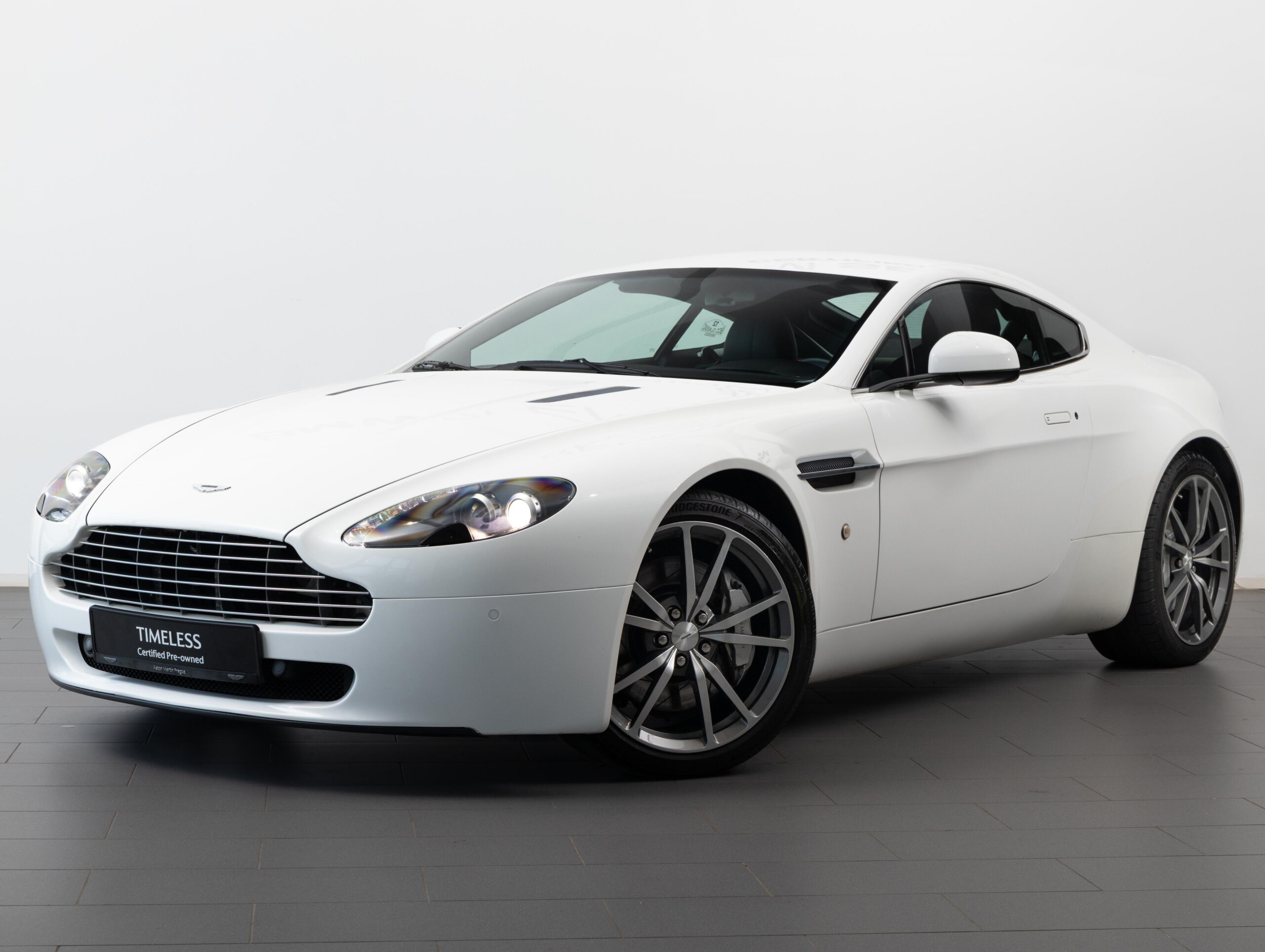 Aston Martin Vantage