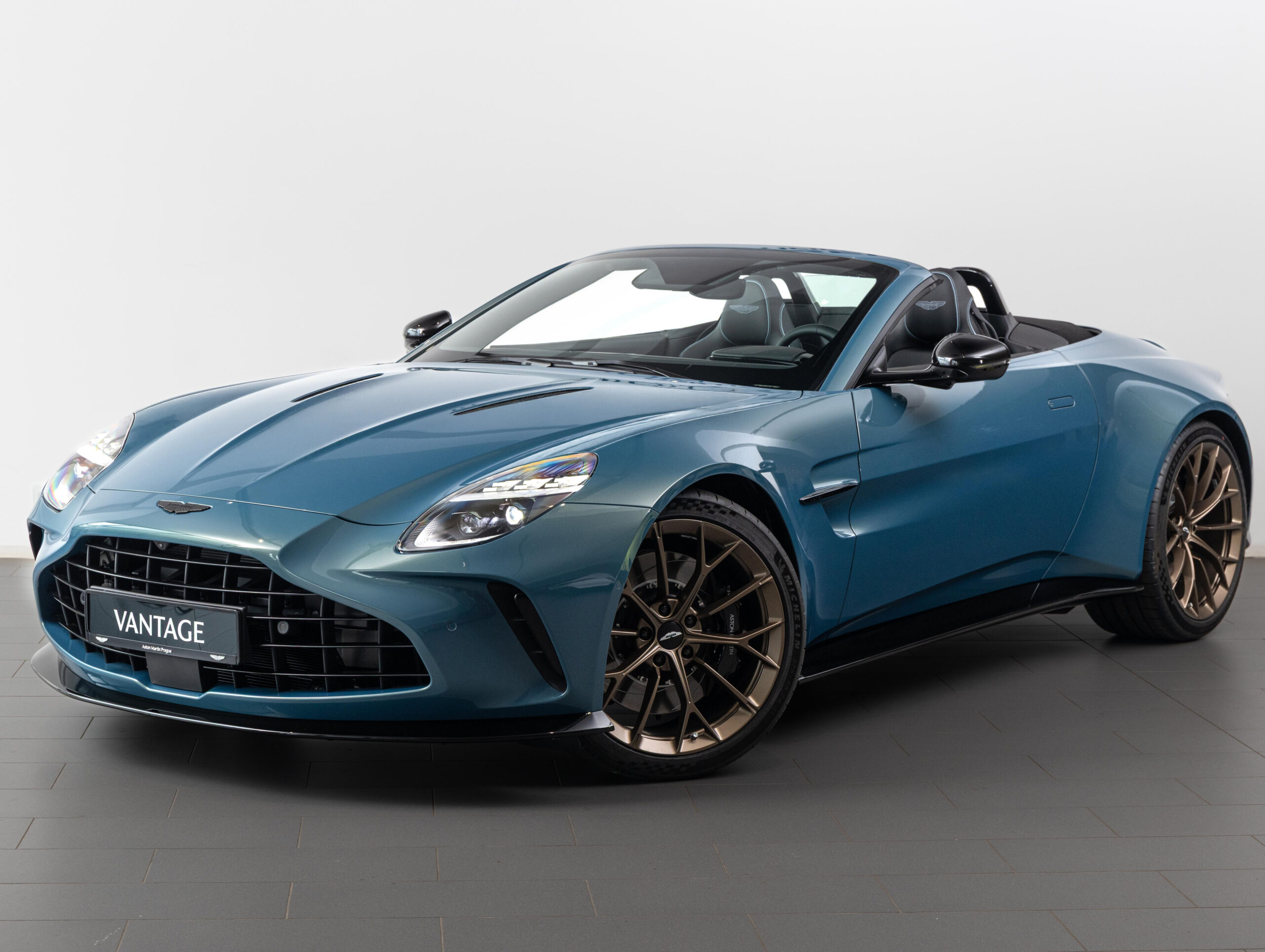 Vantage roadster