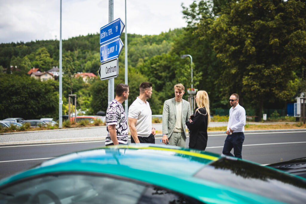 Po Stopách Jamese Bonda
