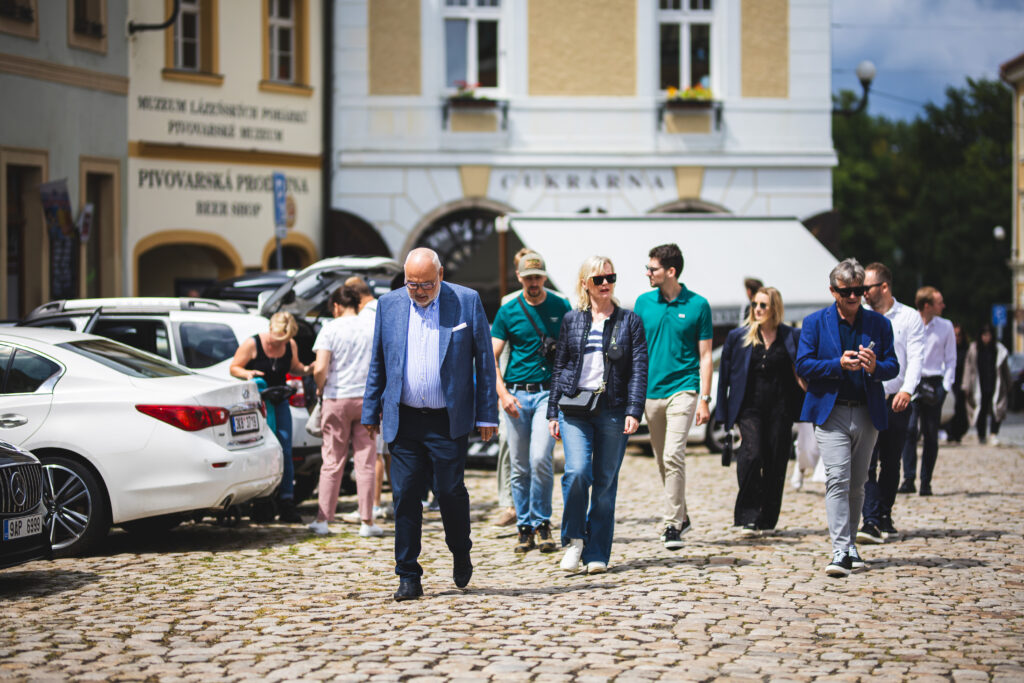 Po Stopách Jamese Bonda