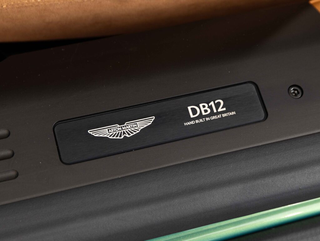 DB12
